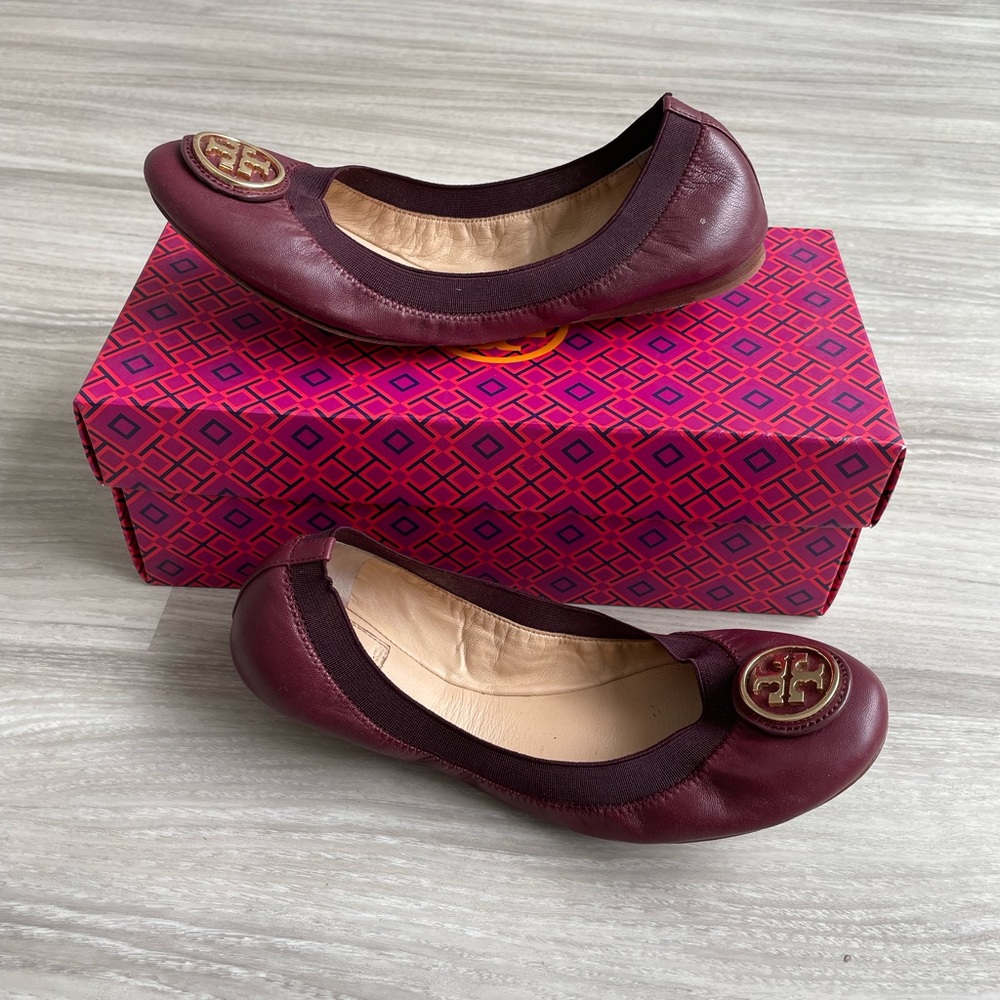 Tory Burch Flats Cabernet
